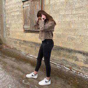 Meet your Posher, Tess